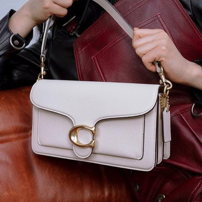 Is the Coach Shoulder Bag Your Next Must-Have? Timeless Style Meets Everyday Versatility